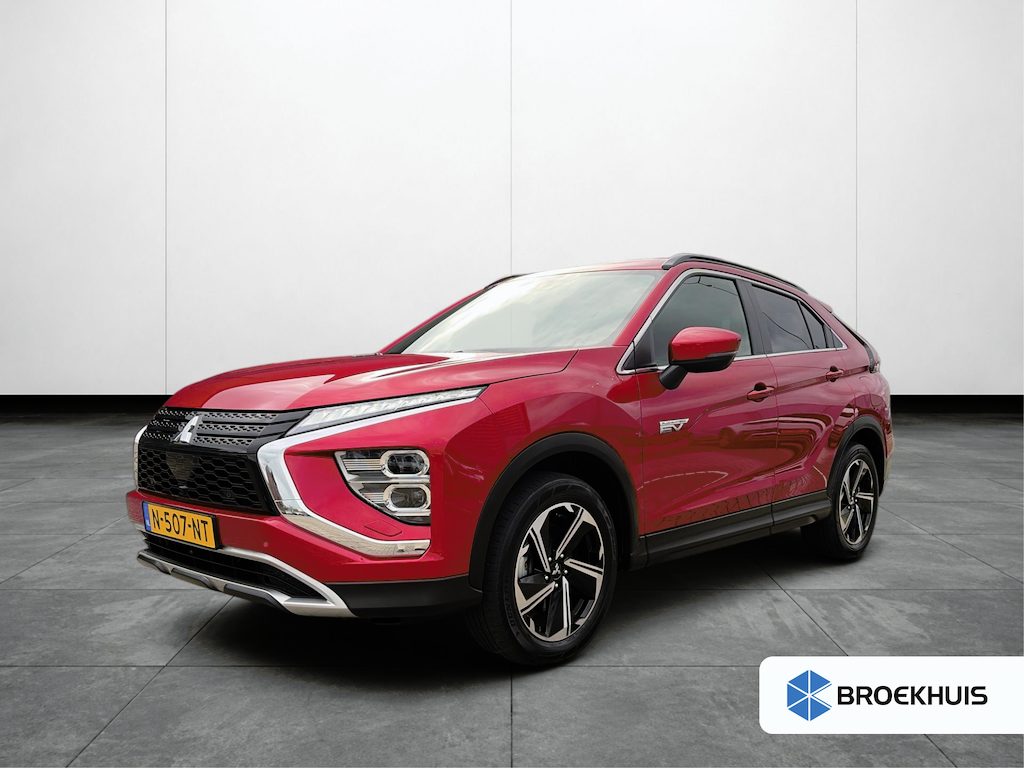 Mitsubishi Eclipse Cross 2.4 PHEV Intense+ | Trekhaak 1500 kg | Achteruitrijcamera | Navigatiesysteem | Parkeersensor voor