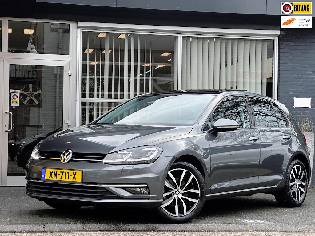 Volkswagen Golf 1.5 TSI Highline Business AUTO / ACC / VIRTUAL / PANO
