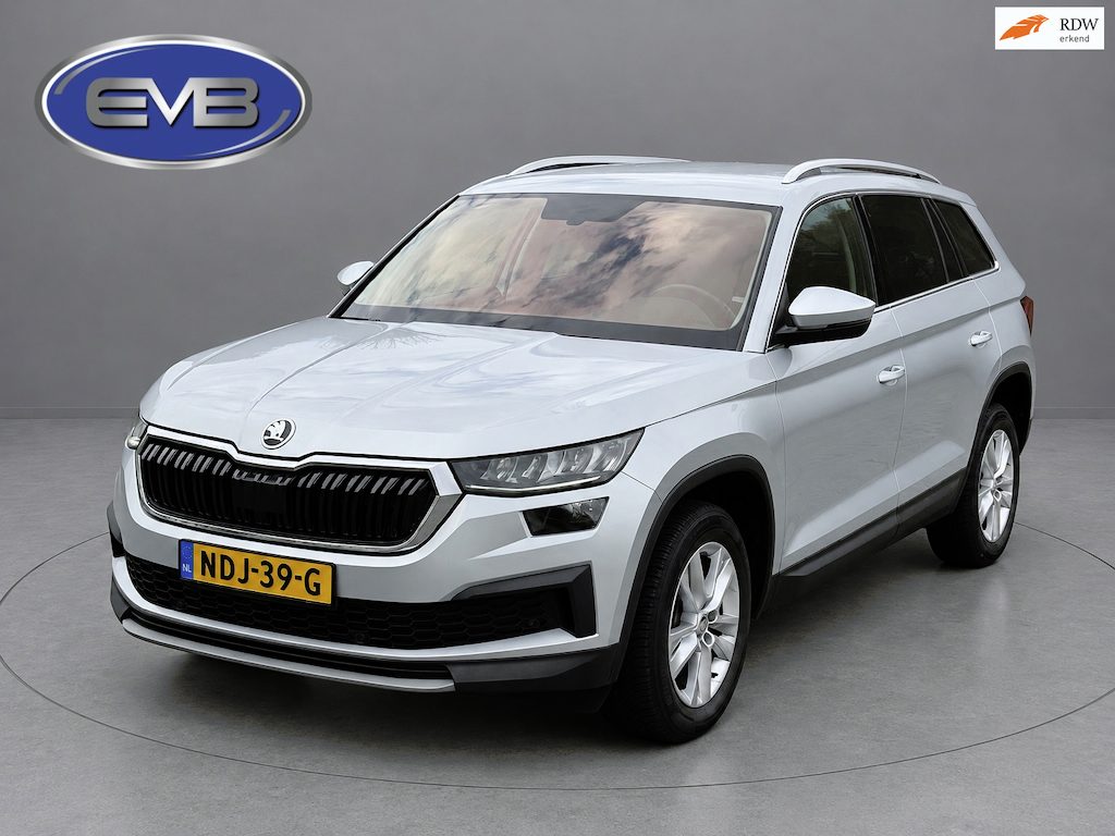 Skoda Kodiaq 1.5 TSI AUTOMAAT Business Edition 7 persoons, achteruitrijcamera, electr bedienbare trekhaak, stoelverwarming
