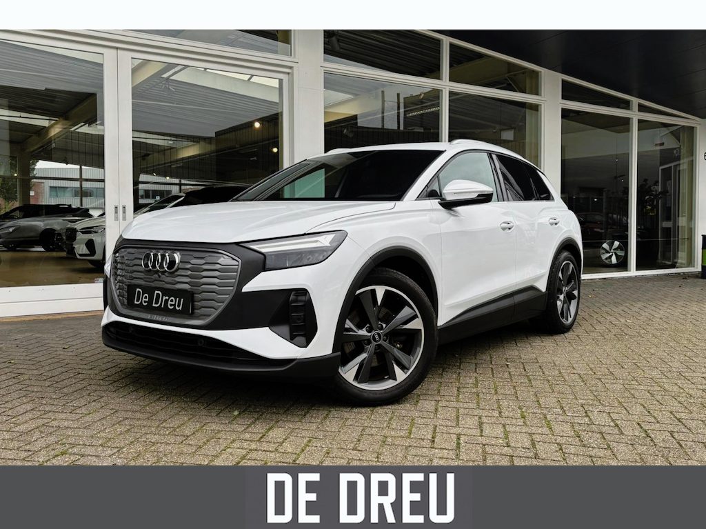 Audi Q4 e-tron 35 Launch edition Advanced 55 kWh | TREKHAAK | CAMERA | MEMORY |
