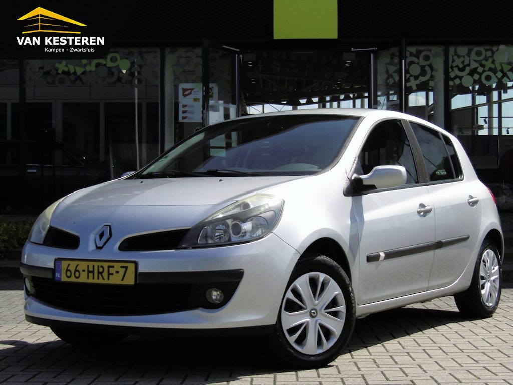 Renault Clio 1.2 TCE 100 5-DRS Dynamique / Trekhaak / Cruise- Control / Koude Airco*** / Inruilkoopje