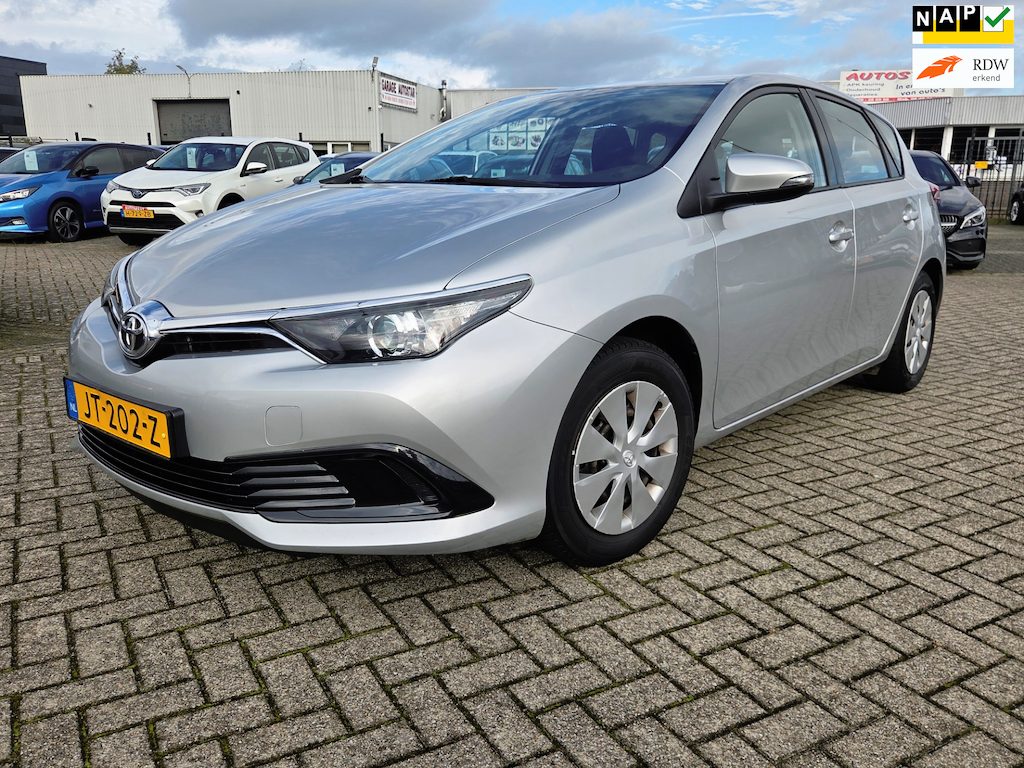 Toyota Auris 1.3 Now/TREKHAAK/TWEEDE EIGENAAR