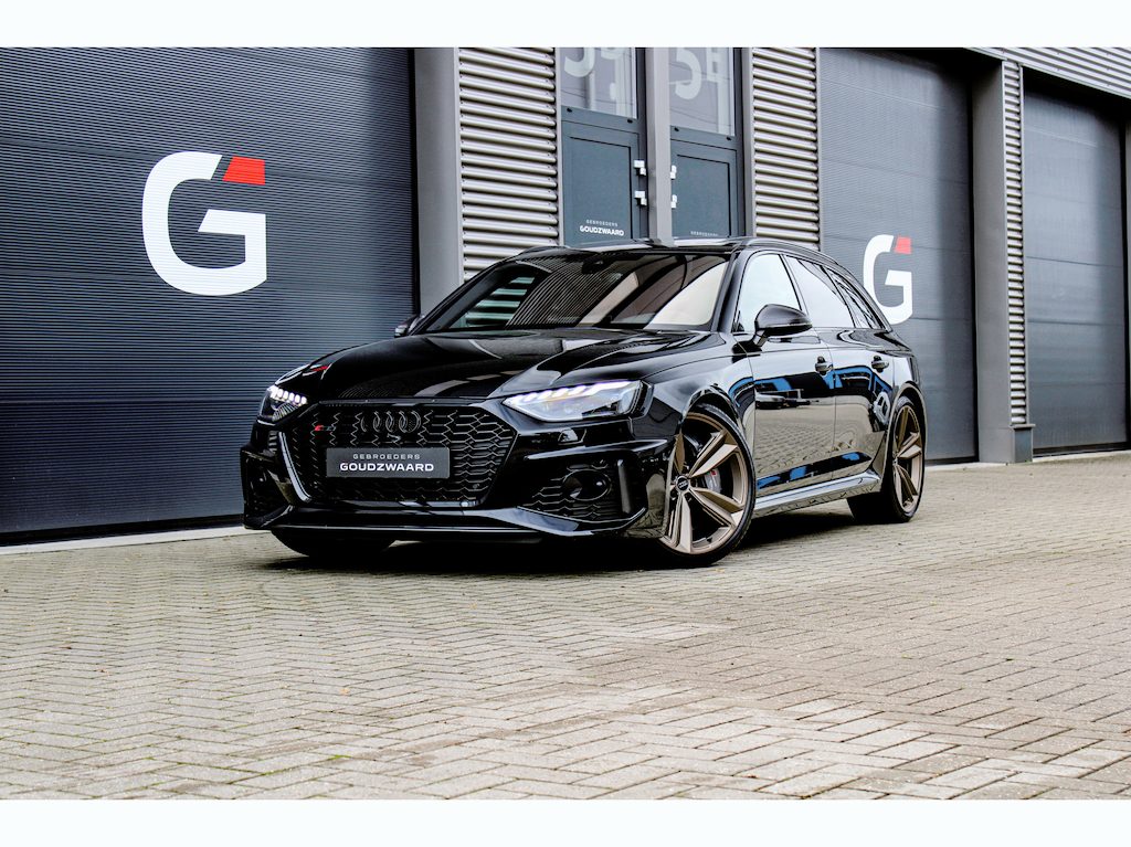 Audi RS4 Avant 2.9 TFSI Quattro | Keramisch | Carbon ext. | Audi Exclusive Brons | Pano | B&O | HUD | Top View