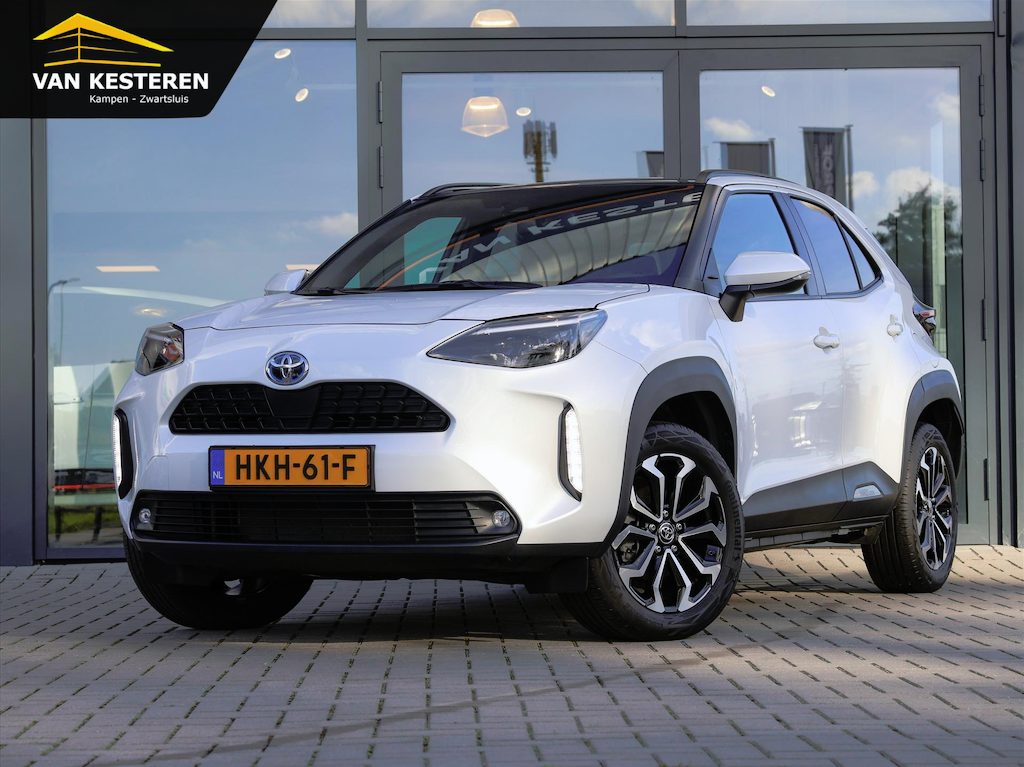 Toyota Yaris Cross 1.5 VVT-I Hybrid 116pk CVT Dynamic | Pano | Nav | Cam | Stoel + Stuurverw. | El. Achterklep|