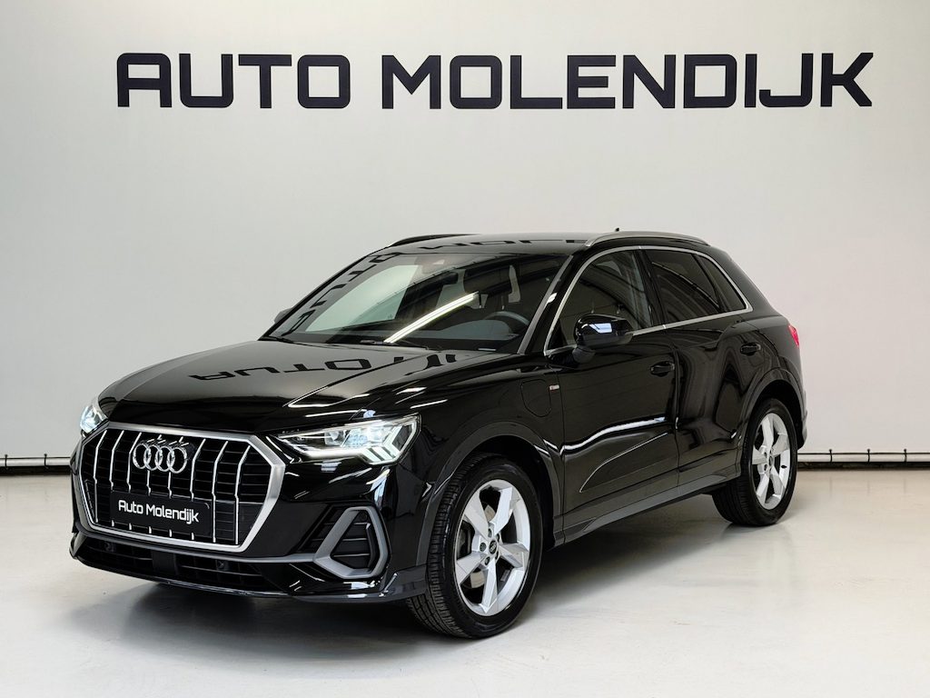 Audi Q3 45 TFSI e 2 x S Line / LED / Camera / Keyless / Comfort stoelen / Dealer onderhoud