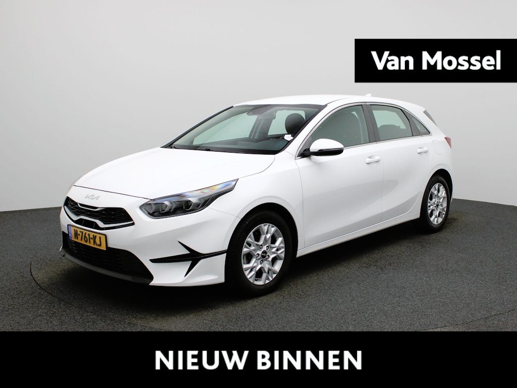 Kia Ceed 1.0 T-GDi DynamicLine | Parkeer sensoren | Navigatie | Apple Carplay / Android Auto | Camera | Climate Control | Cruise Control | Lichtmetalen Velgen |