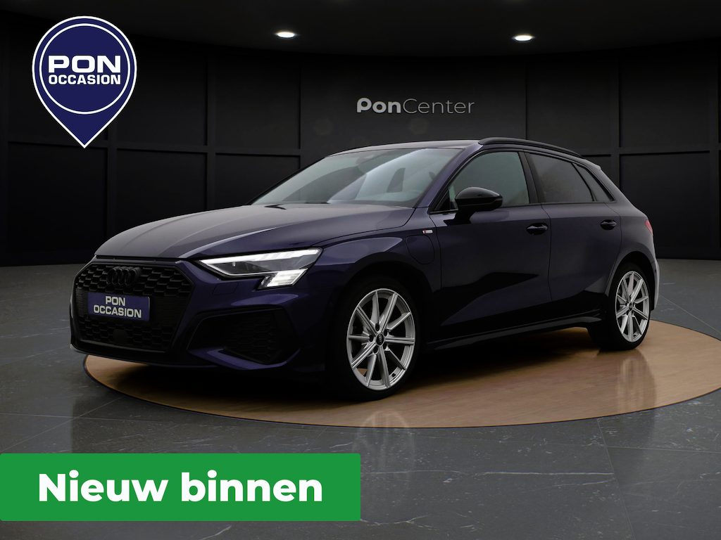 Audi A3 Sportback 40 TFSI e S edition | Trekhaak | Matrix-LED | 18" | Zwart Optiek | Camera | Stoelverwarming | S-line