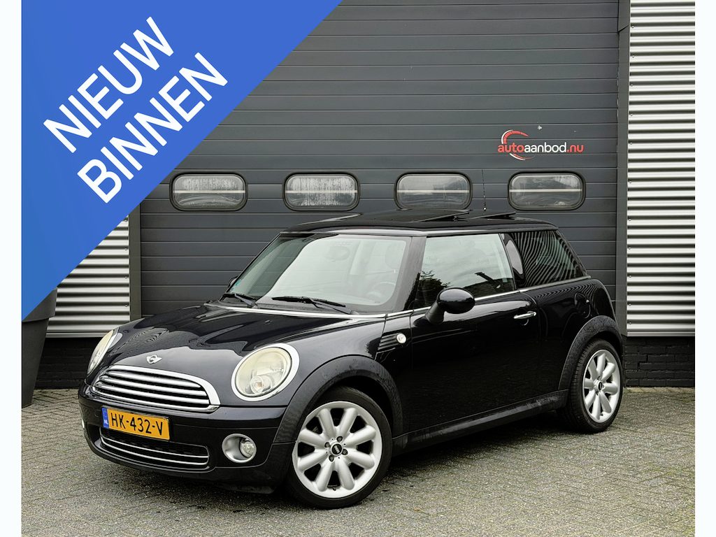 MINI Cooper 3-Deurs 1.4 One | Panoramadak | Airco | Stoelverwarming | Lichtmetalen Velgen |