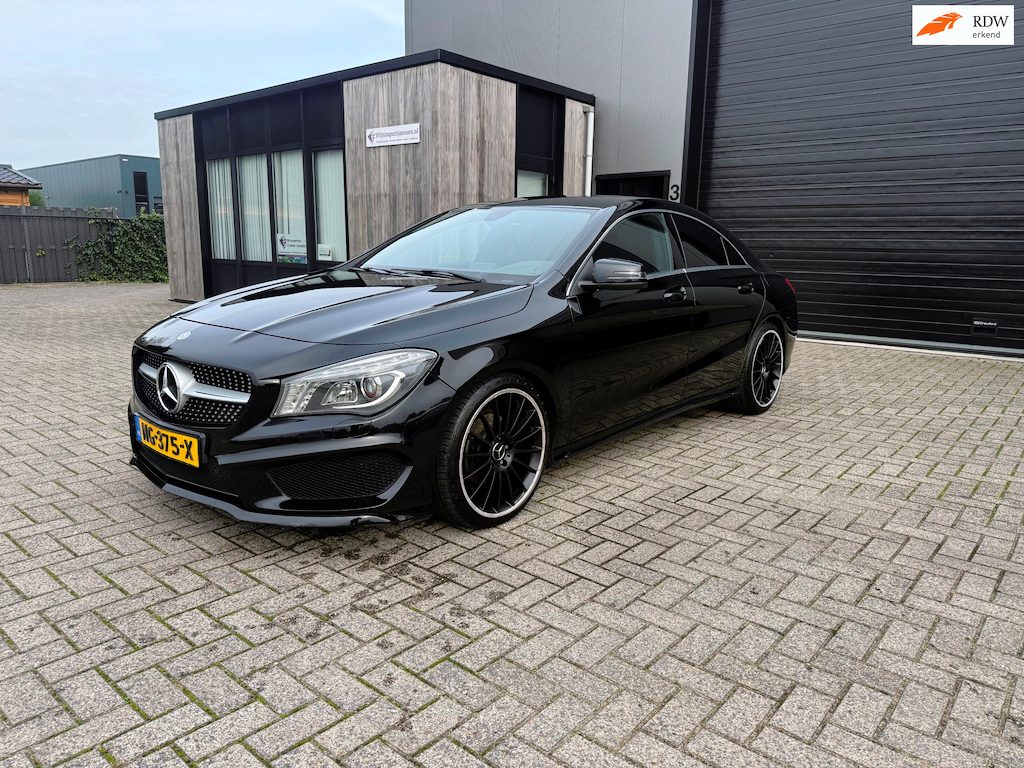 Mercedes-Benz CLA 180 Edition 1|Automaat|Led|Stoelverwarming|Navigatie|Compleet onderhouden|