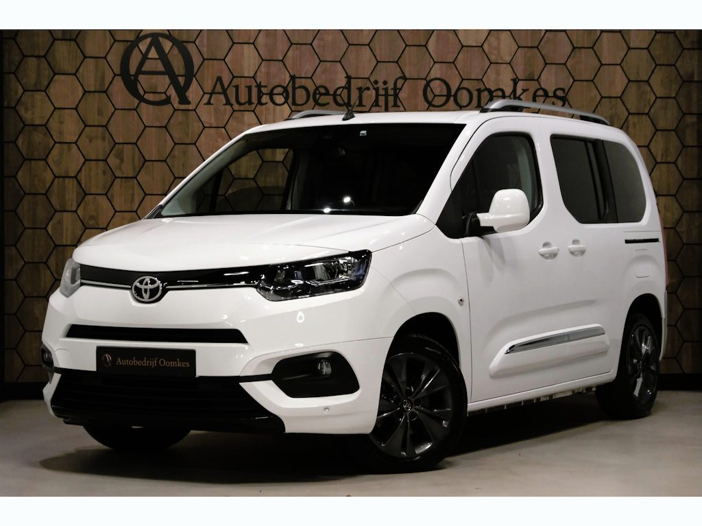 Toyota PROACE CITY Verso *56.302km* |PANORAMADAK| 5 persoons Nieuwstaat! Camera/Navigatie/Apple Carplay