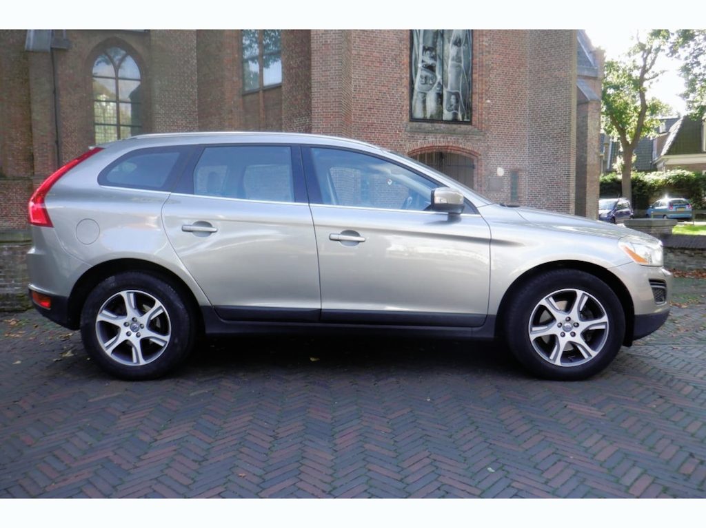 Volvo XC60 2.0 T5 Summum