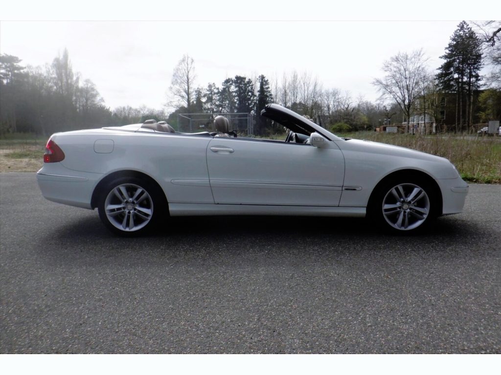 Mercedes-Benz CLK Cabrio 280 Avantgarde