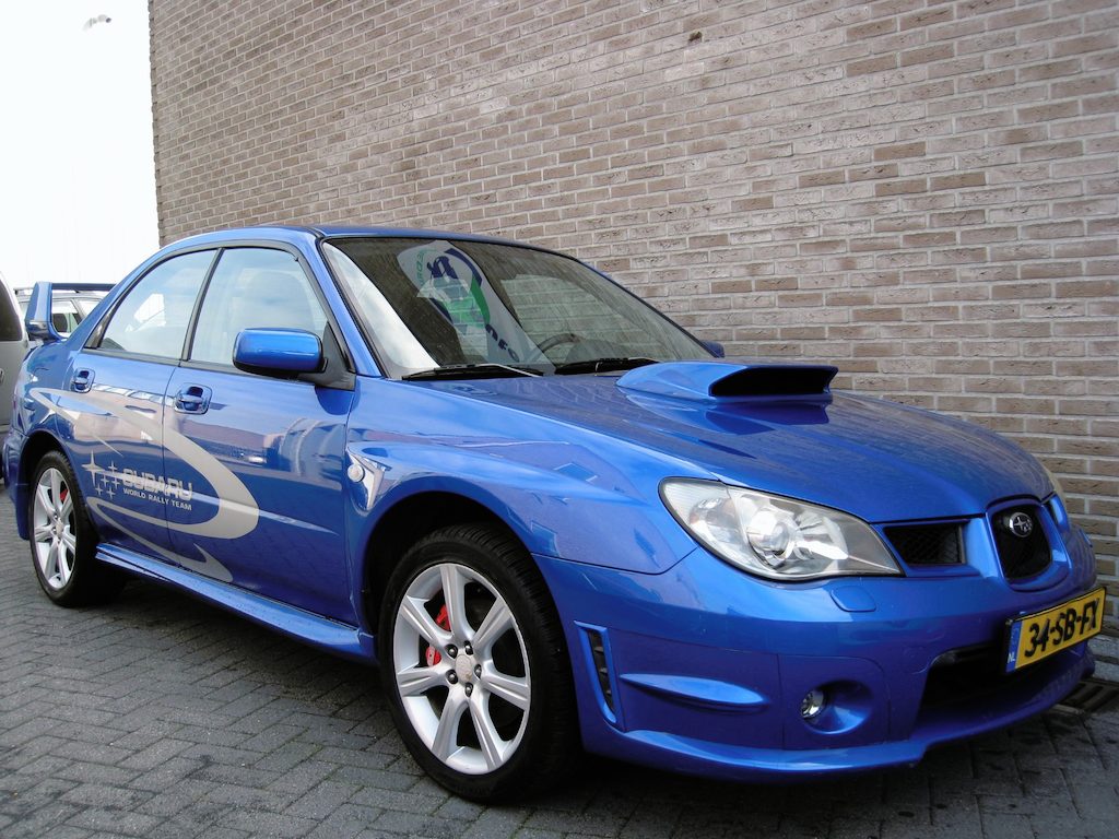 Subaru Impreza 2.5 WRX - Sportstoelen - Radio-/CD speler - Climate control - Skiluik