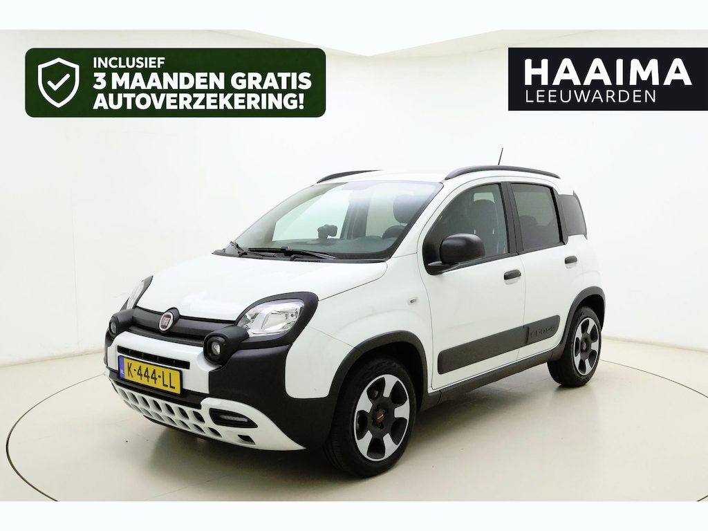 Fiat Panda 1.0 Hybrid City Cross | Parkeersensoren | DAB Radio | Bestuurdersstoel in hoogte verstelbaar | Extra getint glas | Dakrails | Lichtmetalen velgen