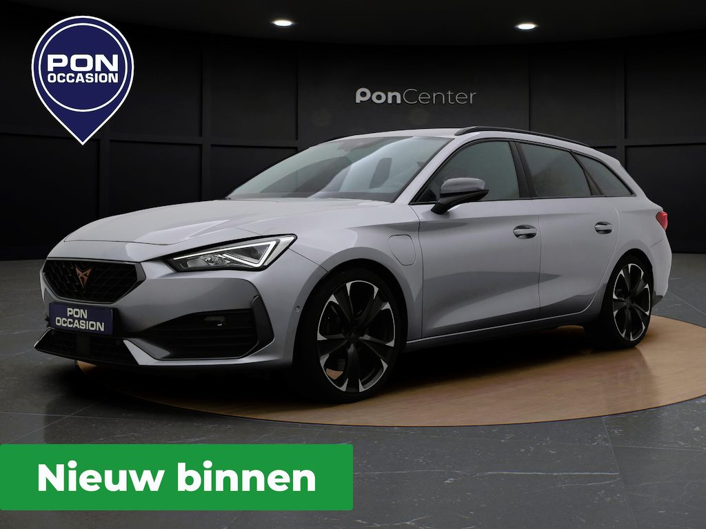 CUPRA Leon Sportstourer 1.4 e-Hybrid VZ Adrenaline | Navigatie | Camera | 19" | Stuurverwarming | ACC |