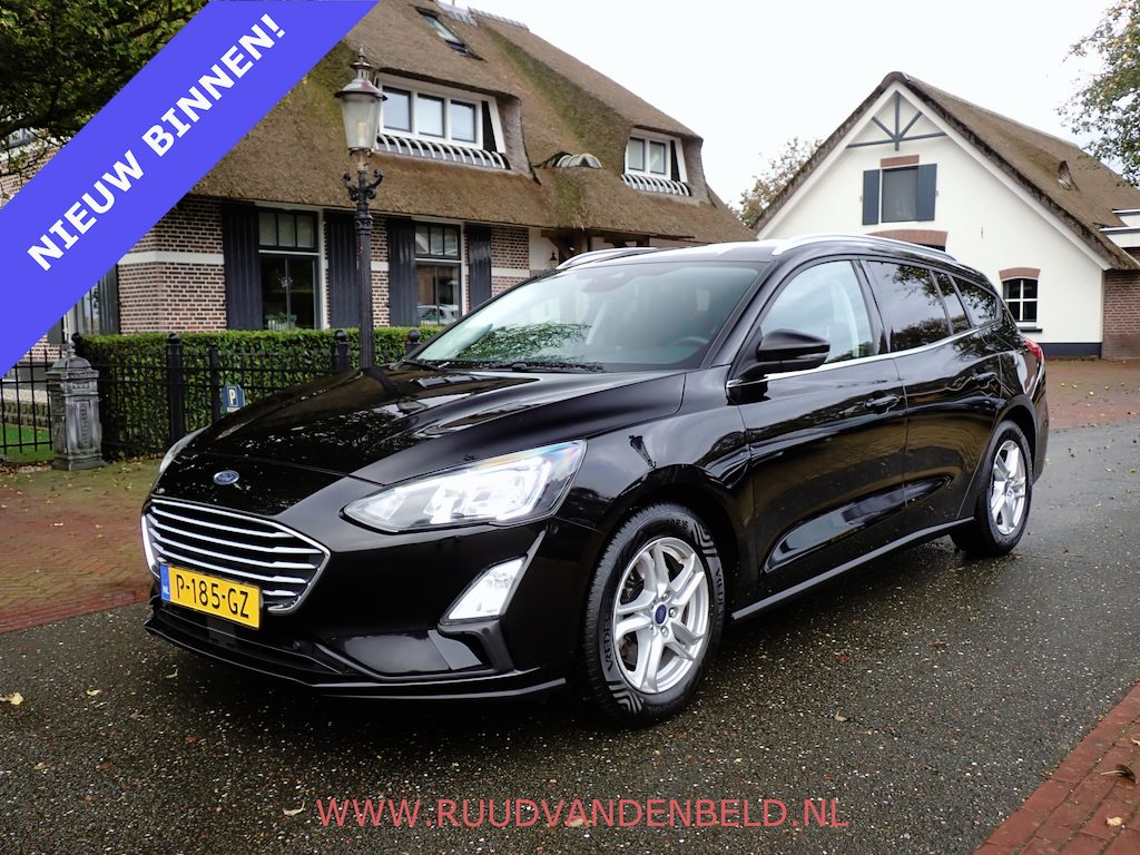 Ford Focus Wagon 1.0 EcoBoost STUUR + STOELVERWARMING / CAMERA / CARPLAY / NAVI