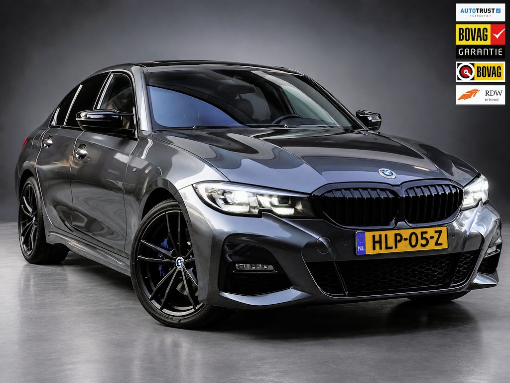 BMW 3-Serie 330e High Executive M-Sport|Luxe Uitvoering|Black pakket|Stuur verwarming|NAP|APK|
