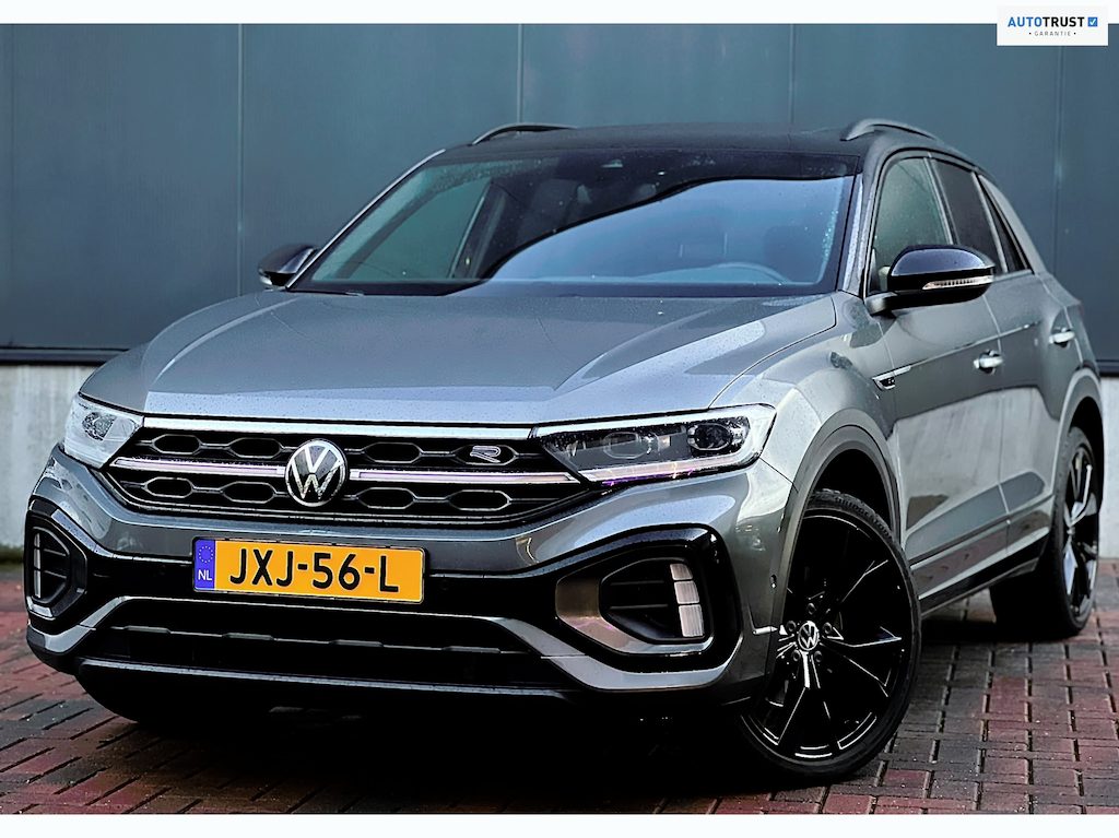 Volkswagen T-Roc 1.5 TSI R-Line Business+ * Pano * IQ * 3x R-line * Cam * Dealer Onderhouden *