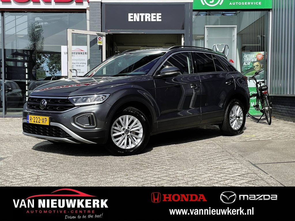 Volkswagen T-Roc 1.0 TSI Navi & Carplay | Digitaal Dashboard | Parkeercamera | Adaptieve Cruisecontrol | Lichtmetalen Velgen |