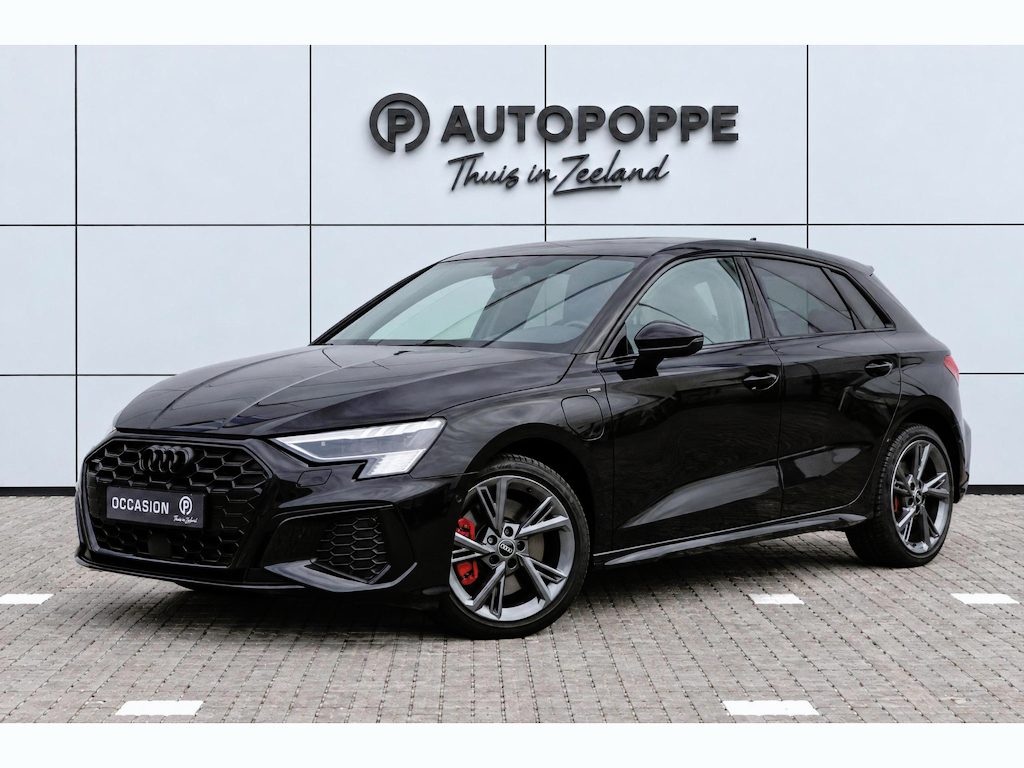 Audi A3 Sportback 45 TFSI e S edition Competition 245pk S-Tronic SOH 95%