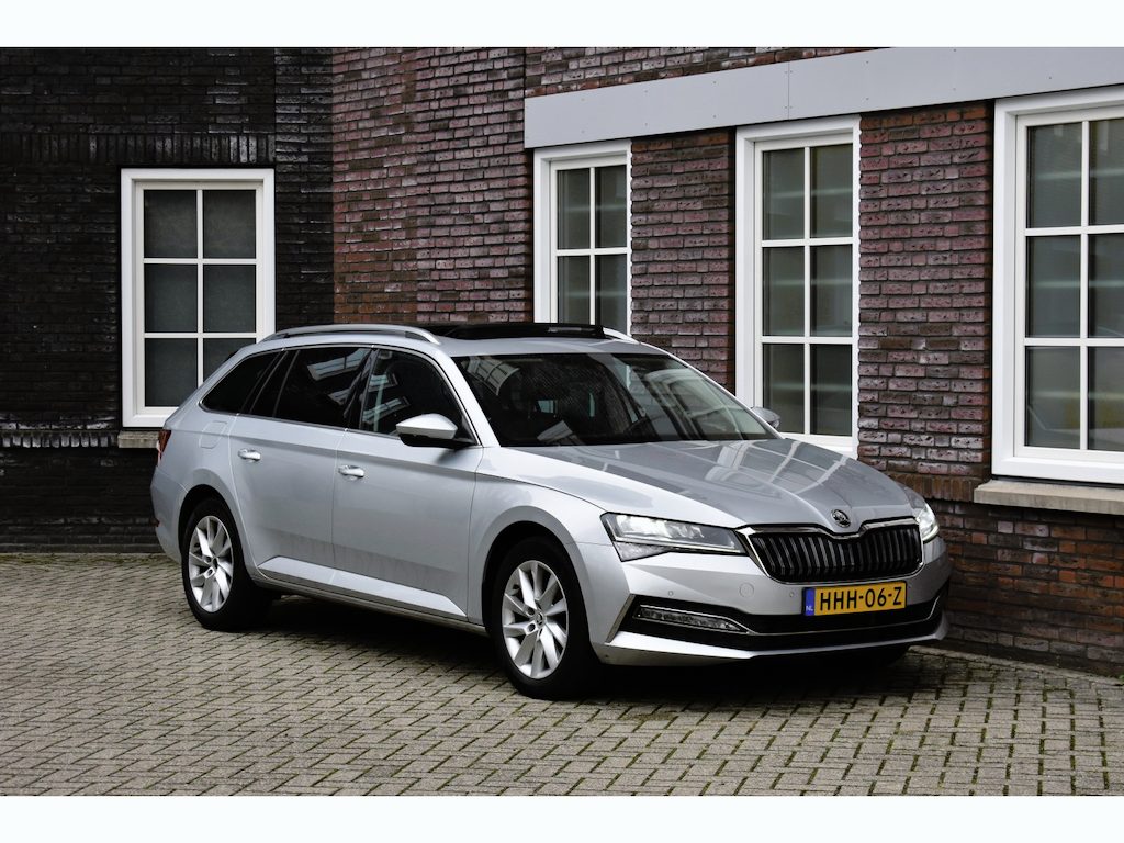 Skoda Superb Combi Wij zijn op afspraak geopend! Graag bellen voor uw komst.
