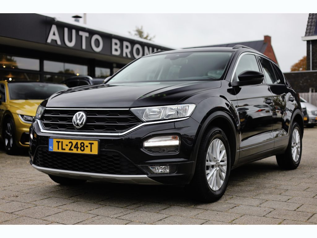 Volkswagen T-Roc 1.0 TSI STYLE I ACC I TREKHAAK I NAP I CARPLAY | 1e EIG!