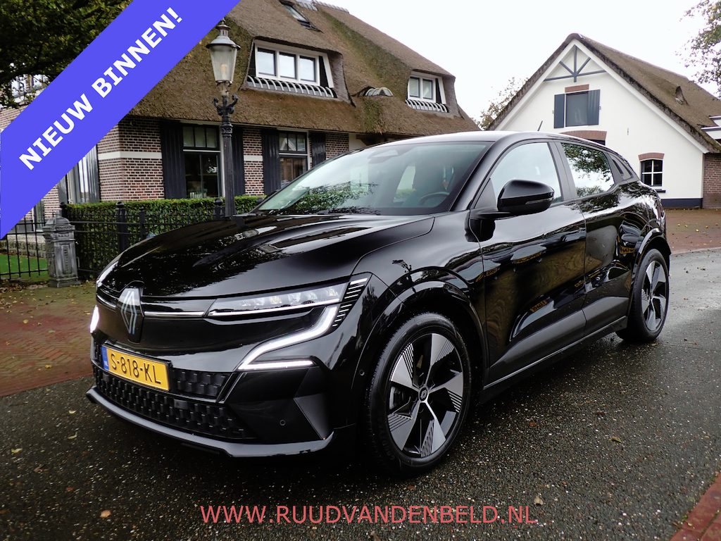 Renault Megane E-Tech EV60 SOH 92% / ACC / CARPLAY / NAVI / STUUR + STOELVERWARMING