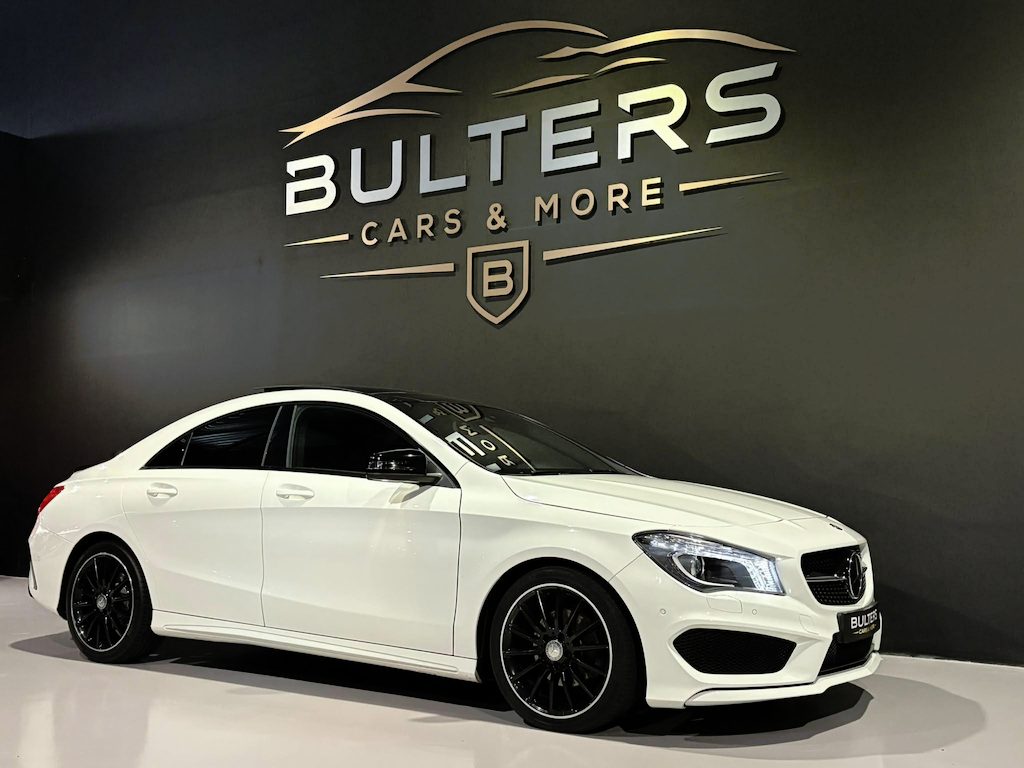 Mercedes-Benz CLA 200 Prestige AMG|Distronic|Pano