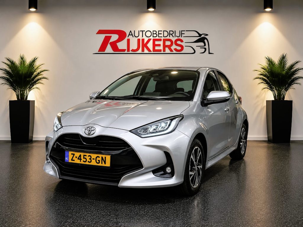 Toyota Yaris 1.5 Hybrid 115 First Edition |Carplay|Camera|automaat|Adaptive cruise control|Nederlandse Auto