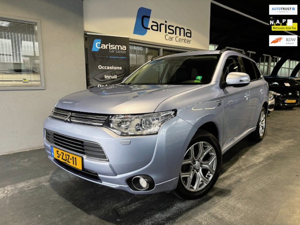 Mitsubishi Outlander 2.0 PHEV instyle Schuifdak|Leder|Navi|Trekhaak