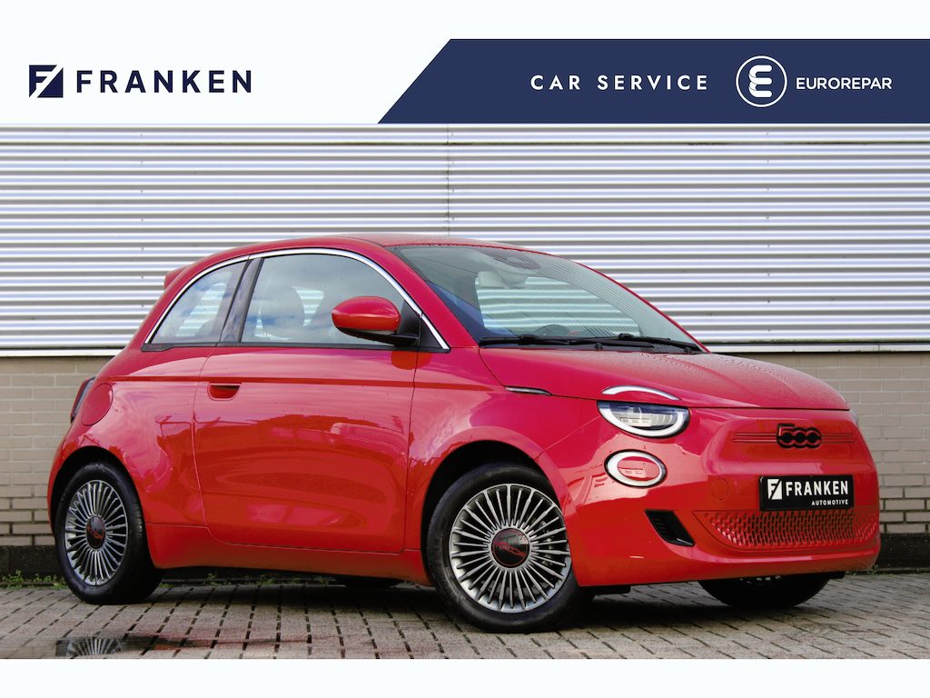 Fiat 500 RED 24 kWh | SOH 92% | Parkeersensoren | Carplay | Stoelverwarming