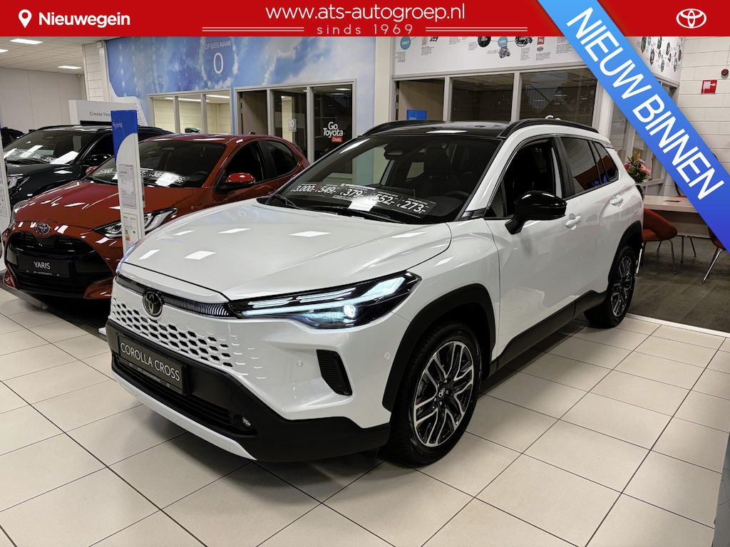 Toyota Corolla Cross Hybrid 180 Executive | Panoramadak | Nieuw en uit voorraad leverbaar!