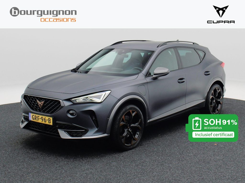 CUPRA Formentor 1.4 e-Hybrid VZ 245 Pk Copper Edition | Stoel/Stuurverwarming | Camera | Adaptive Cruise | Matte Lak | 19 Inch | 83.873 Km !!