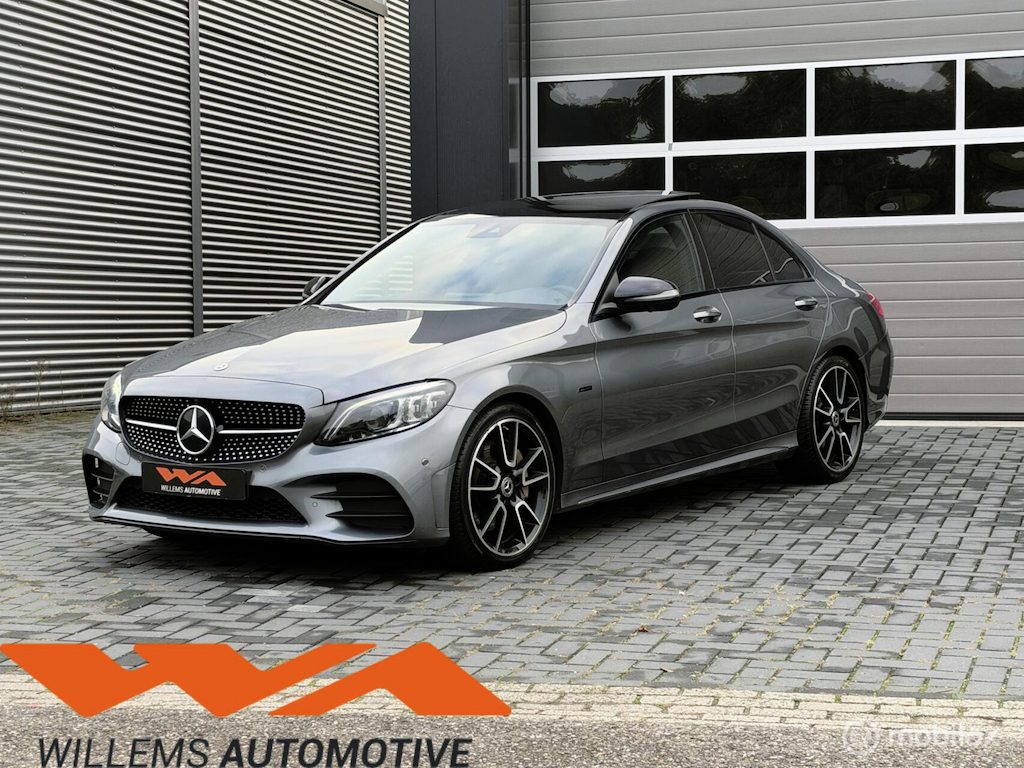 Mercedes-Benz C 300 4 MATIC e AMG|Pano|Burmester|19'|Leder