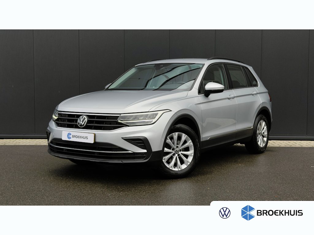 Volkswagen Tiguan 150pk 1.5 TSI Life Business | trekhaak | Achteruitrijcamera | Cruise Control | 17" |