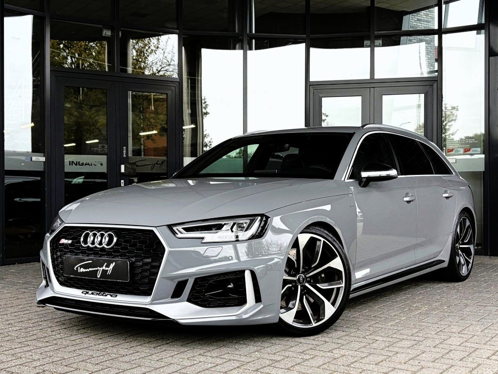 Audi RS4 2.9 TFSI QUATTRO - ORG. NL. - RS SPORTUITL. - 20 INCH