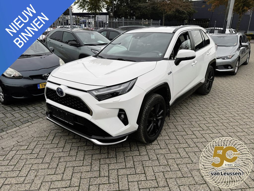 Toyota RAV4 2.5 PHEV AWD DYNAMIC 1.500 KG TREKGEWICHT TREKHAAK KEYLESS AD-CRUISE LM-VELGEN PARK-SENSOREN APPLE/ANDROID CAMERA