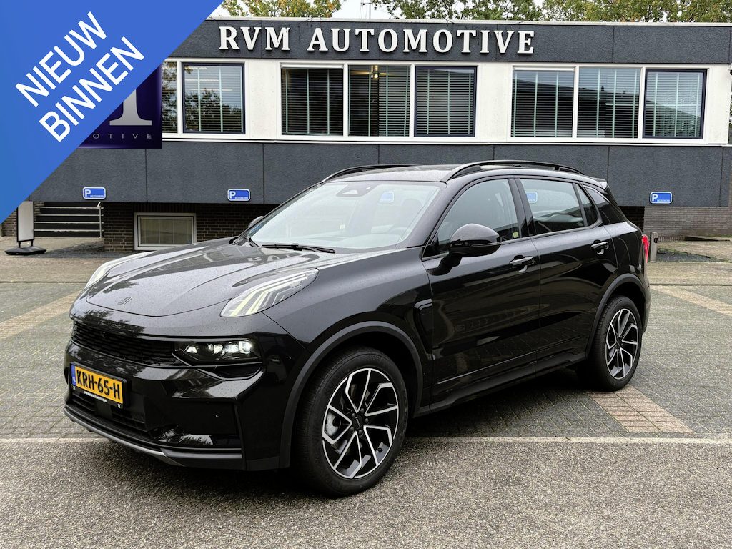 Lynk & Co 01 1.5 Core FABRIEKSGARANTIE T/M 2030!!! | ACHTERUITRIJ CAMERA | APPLE CARPLAY / ANDROID AUTO | KEYLESS ENTRY | STOELVERWARMING |