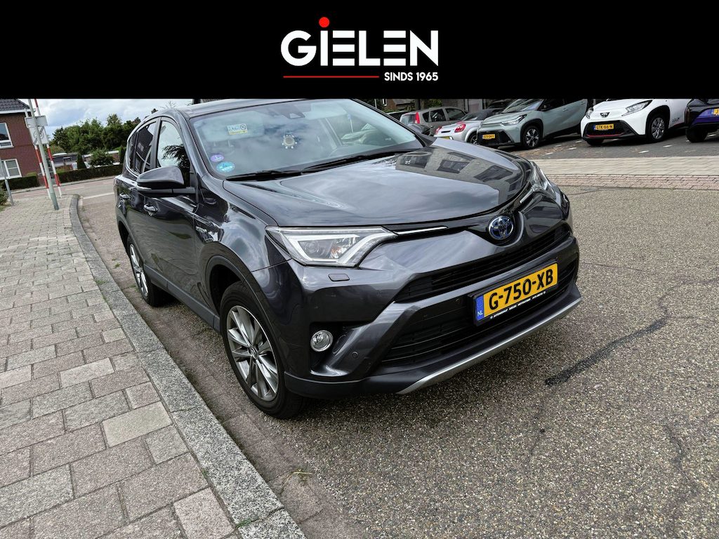 Toyota RAV4 2.5 Hybrid Style | Trekhaak, Stoel + Stuurverwarming, Keyless, 18 inch, Navigatie, Parkeersensoren, Elektrische achterklep