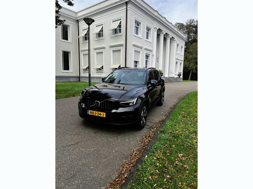 Volvo XC40 1.5 T5 Plug-in hybrid Plus Dark