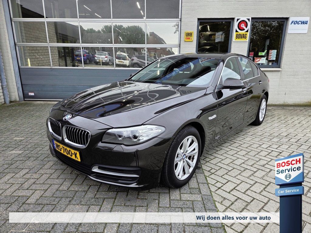 BMW 5-Serie (F10) BMW 520i 184pk Luxury Edition Automaat