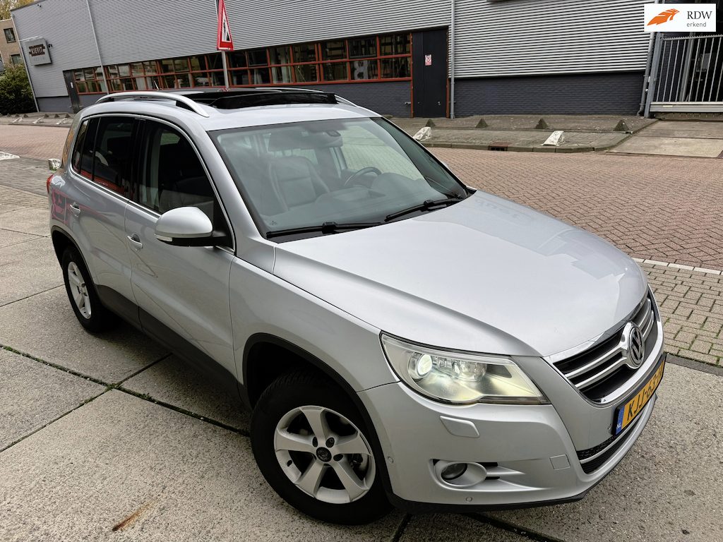 Volkswagen Tiguan 2.0 TSI Comfort&Design 4Motion Automaat Pano Leer stoelverwarming