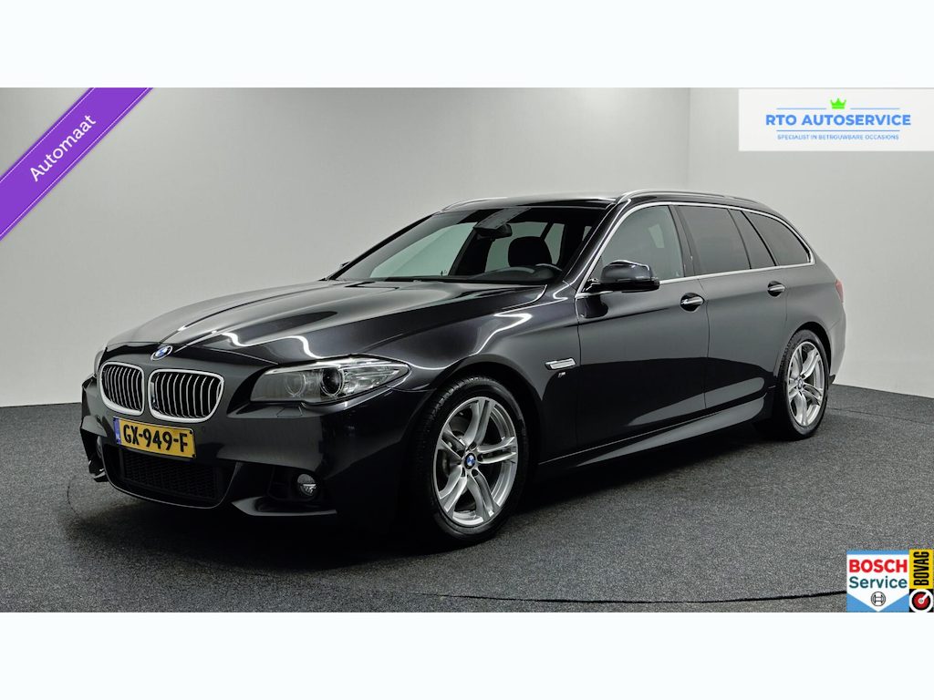 BMW 5-Serie Touring 520i Executive M Sport CRUISE LM TREKHAAK NAVI ECC.