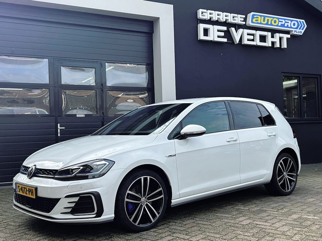 Volkswagen Golf 1.4 TSI GTE (SOH 94%) Standkachel/Navi/Carplay