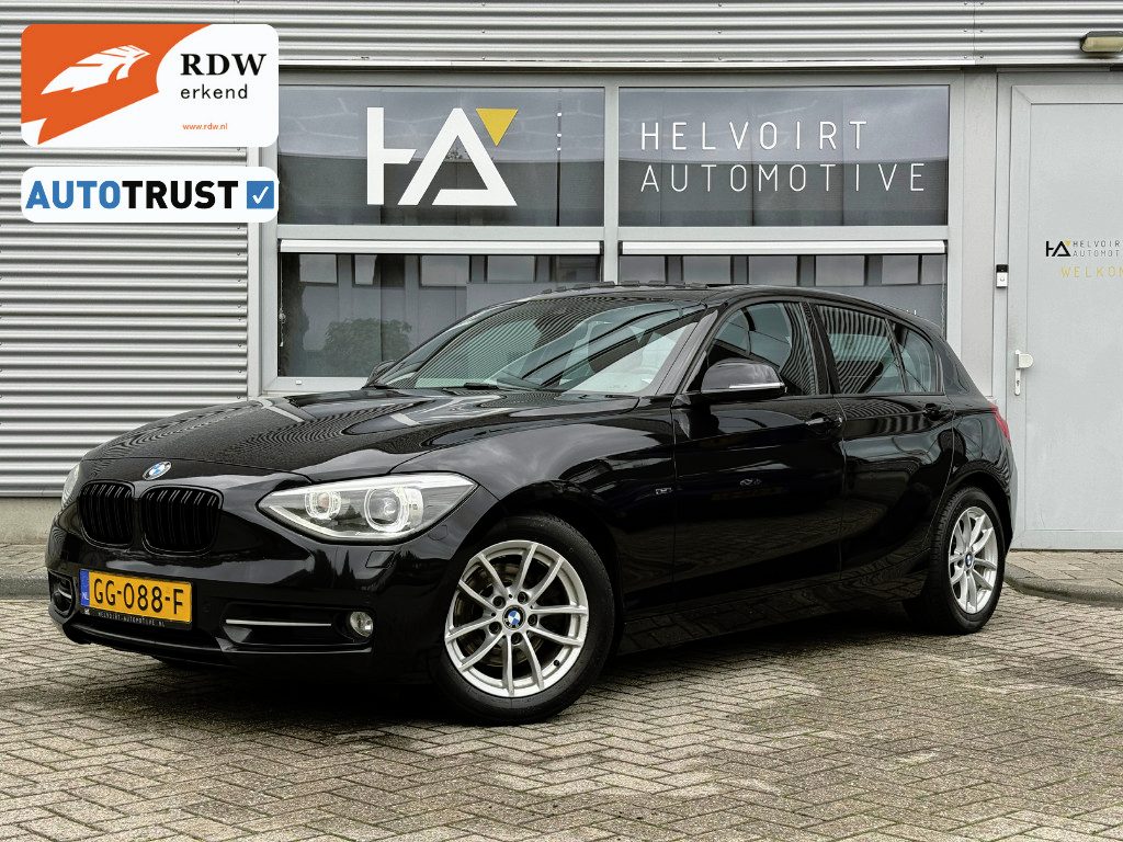 BMW 1-Serie 118i Sport Line| PANO | CAMERA| XENON | STOELVERWARMING