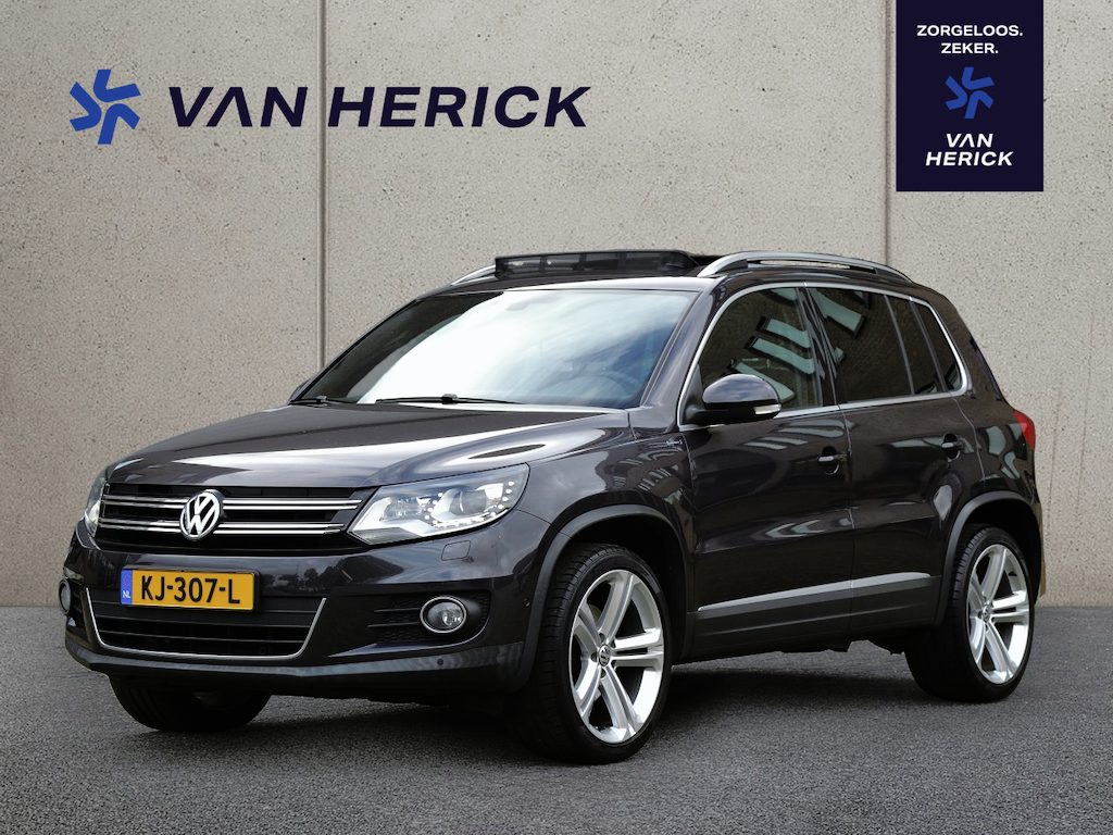 Volkswagen Tiguan 1.4 TSI 150PK Lounge Automaat | Panoramadak | Achteruitrijcamera | Trekhaak