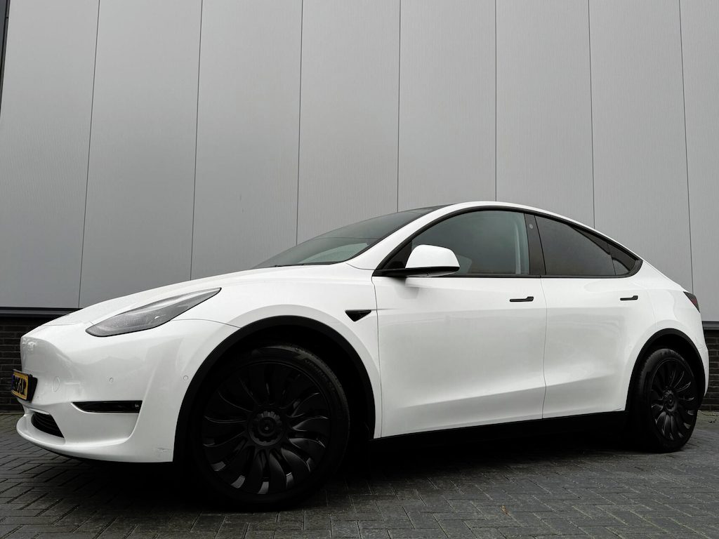 Tesla Model Y Long Range AWD 75 kWh SoH92%