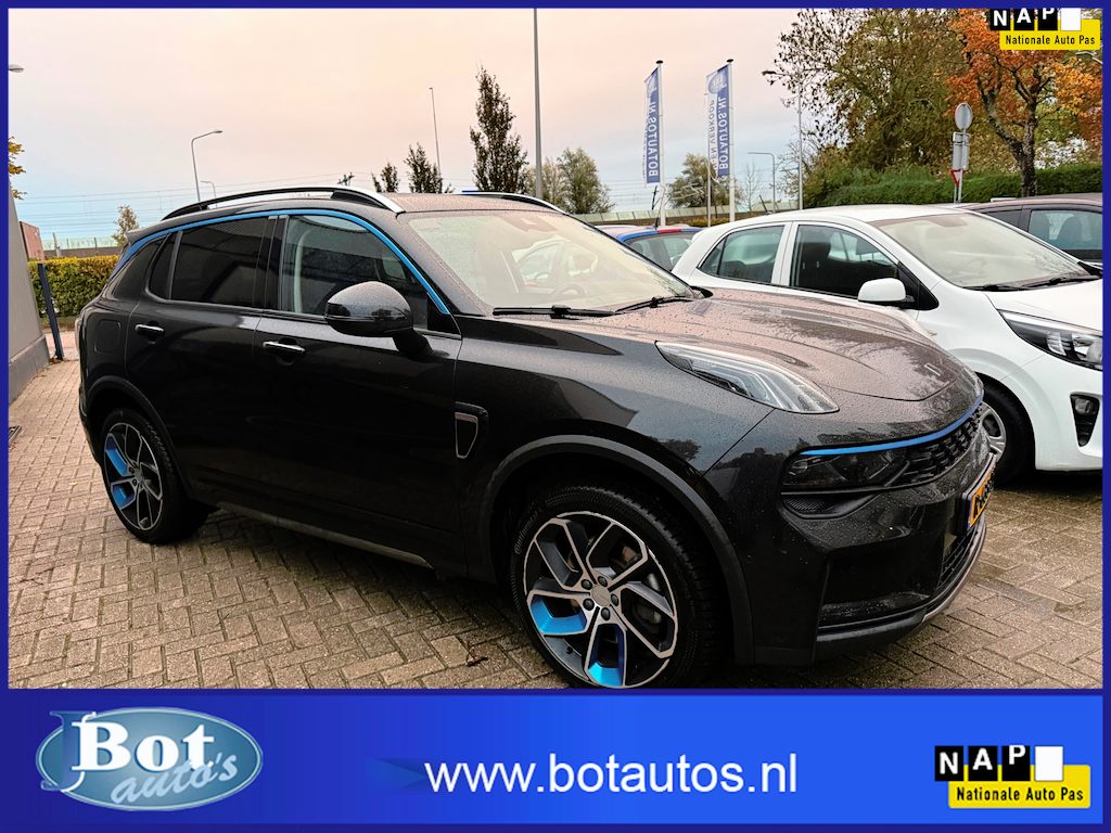 Lynk & Co 01 1.5 / 1E EIGENAAR / 360 GRADEN CAMERA / NAVIGATIE / ELEK. SCHUIFDAK / CRUISE CONTROL / PANORAMADAK / NL-AUTO /LMV/ECC