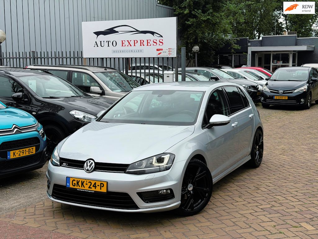 Volkswagen Golf 1.4 TSI Comfortline Aut/Navi/Stoelverwarming/Cruise/Xzenon/Volledig onderhoud/6 Maanden Garantie