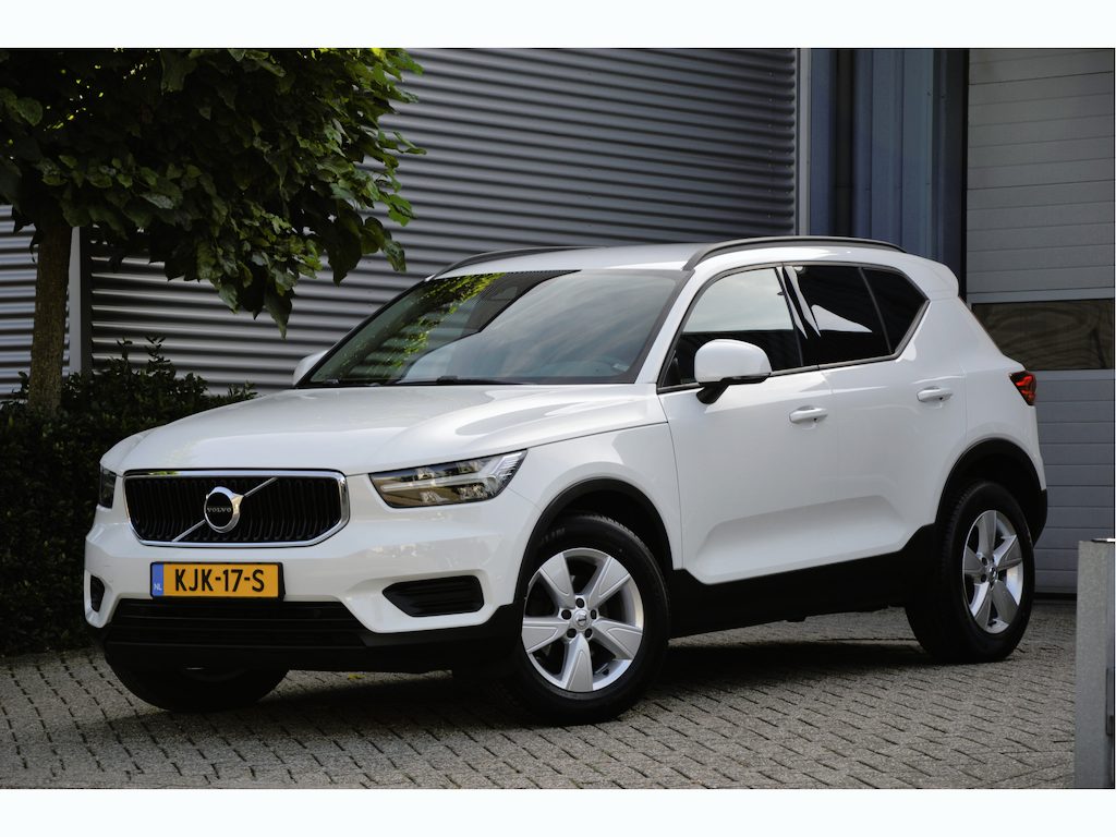 Volvo XC40 1.5 T2 Essential LED | CARPLAY | CAMERA | TREKHAAK | CRUISE | ENZ